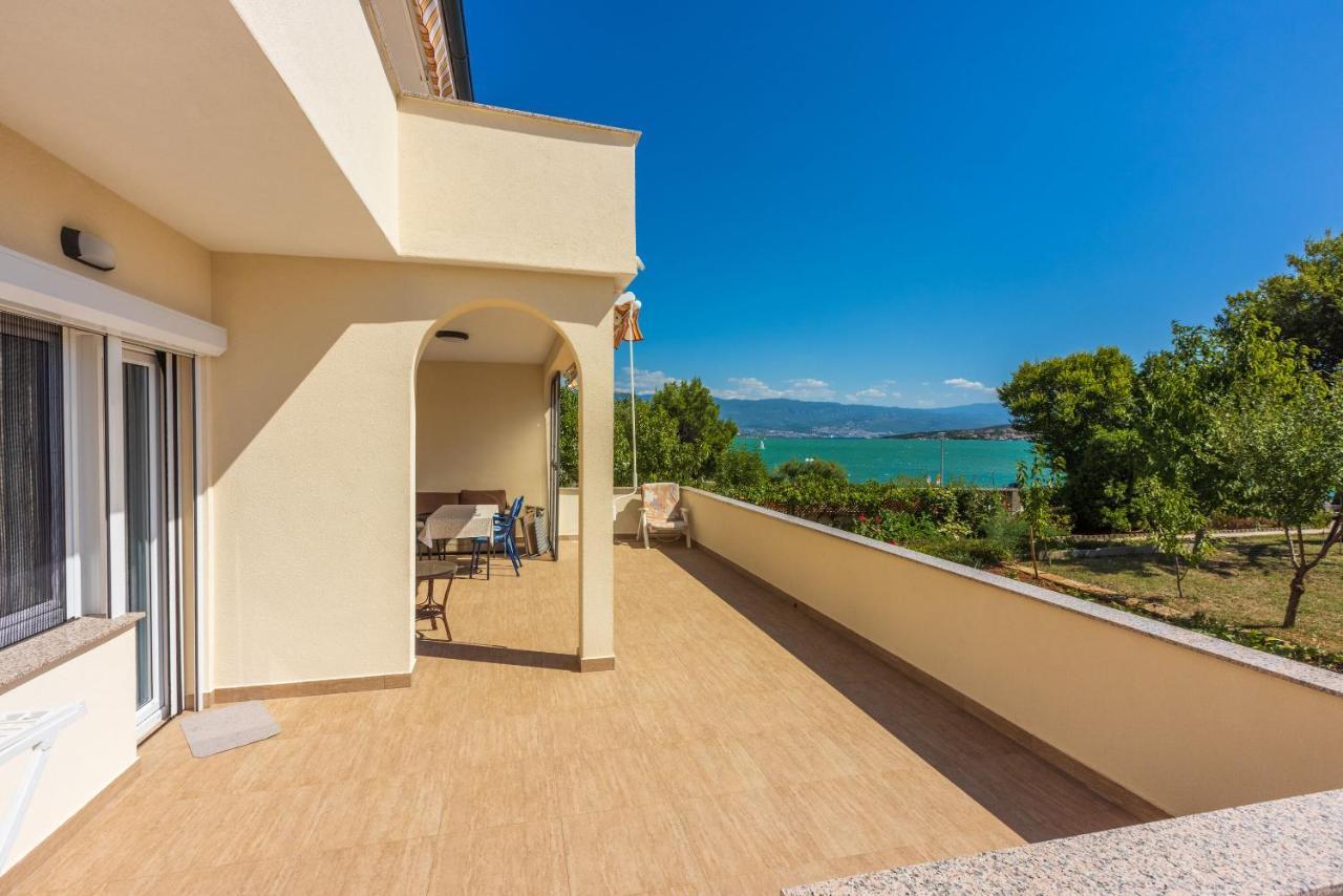 Apartments Star By The Sea Чижичи Экстерьер фото